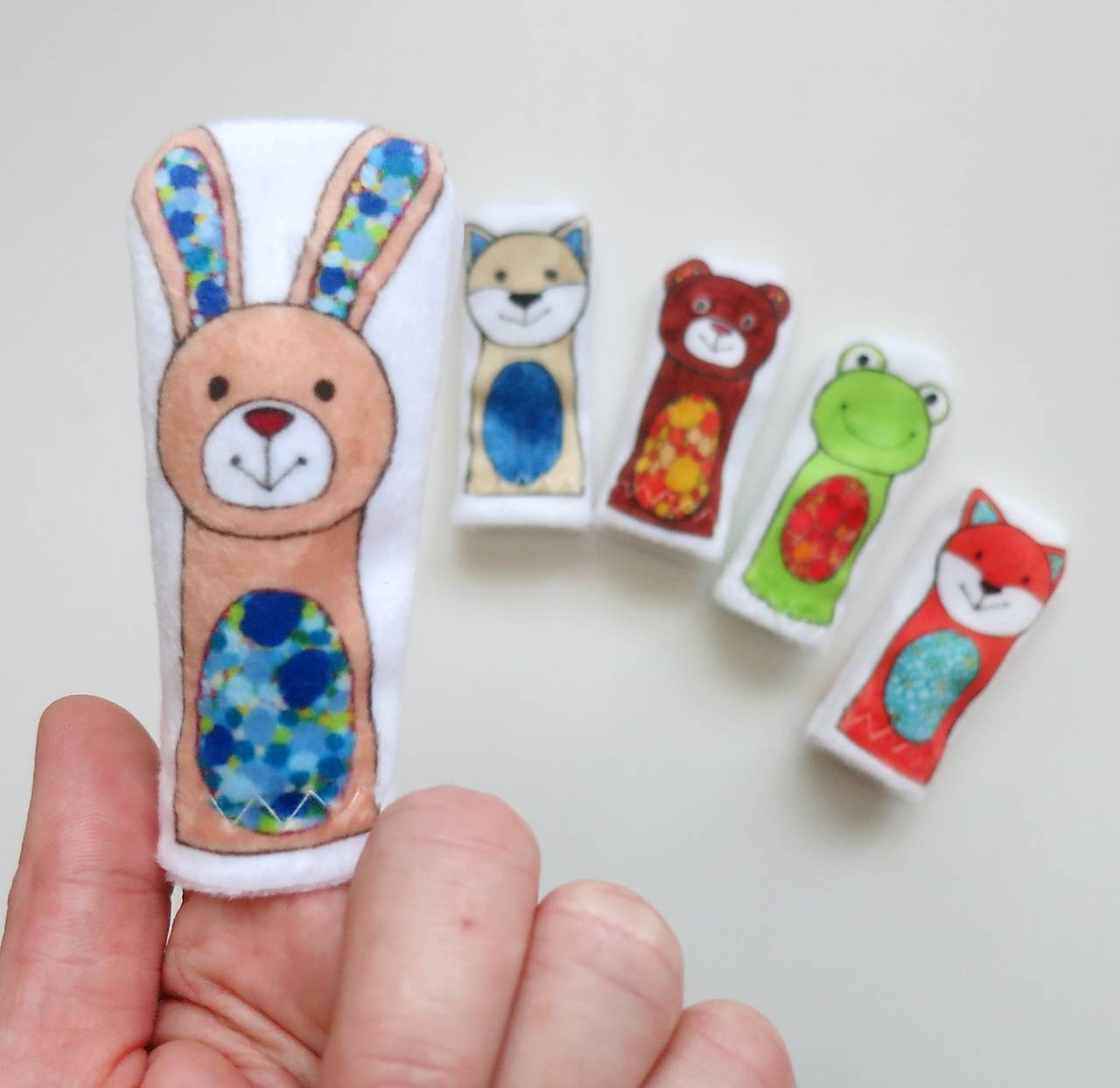 MINI pršteková maňuška - sada lesné zvieratká II (zajko)