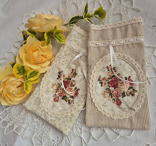 Úžitkový textil - Vrecúška na levanduľu ruže 2 - 17657594_