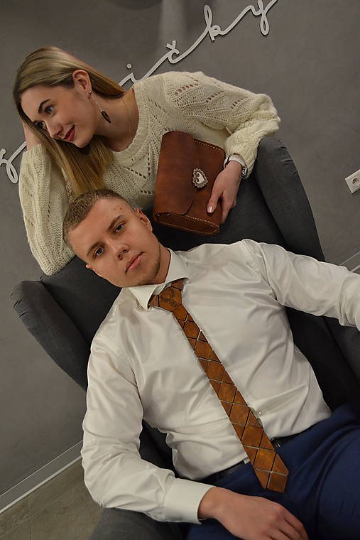 Drevená kravata morená (Morená jeleň)