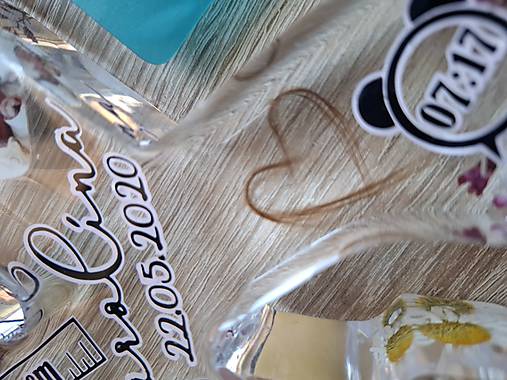 Spomienkové písmenko -dievča