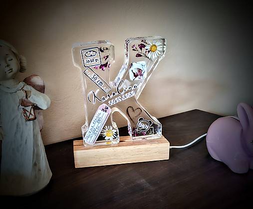 Spomienkové písmenko -dievča