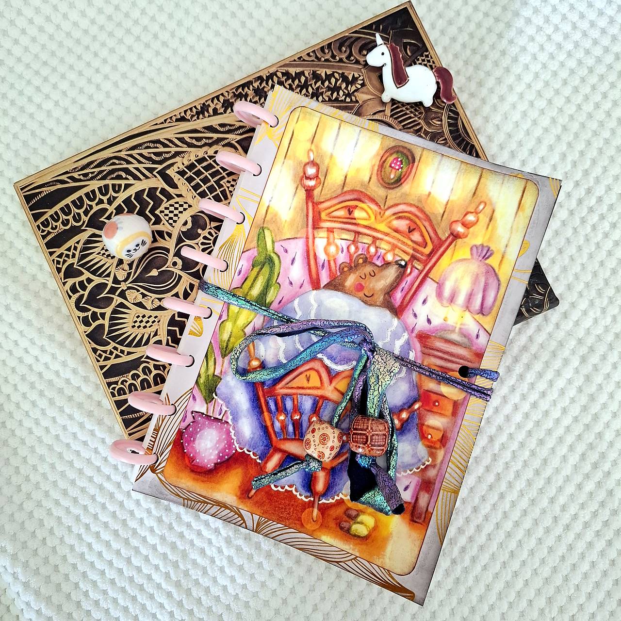 Medvedík - handmade skicár s diskovou väzbou