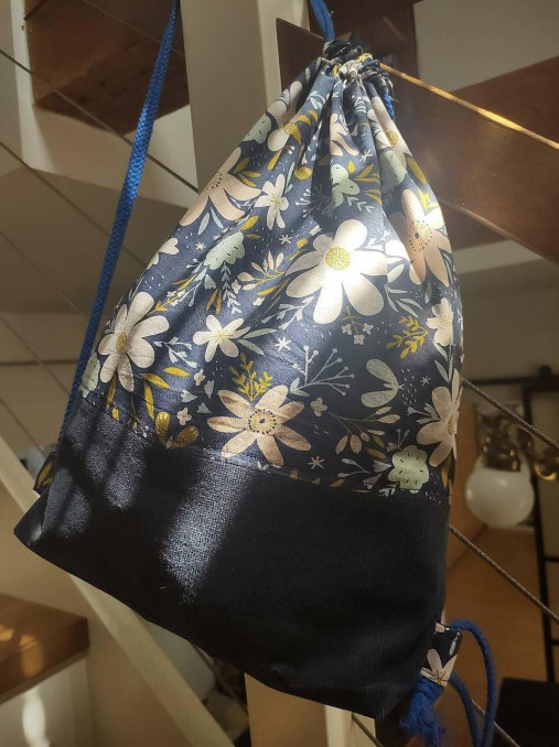 Detské tašky - Detský batoh s kvietkami  - 17666589_