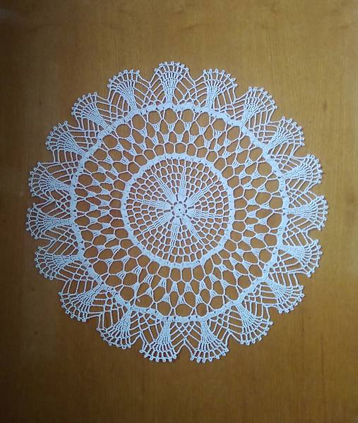 Úžitkový textil - Ručne háčkovaná dečka H93 okrúhla biela priemeru 34cm - 17669387_