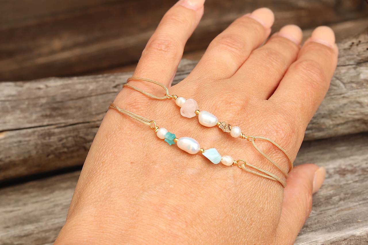 Šnúrkový náramok - amazonit, perly