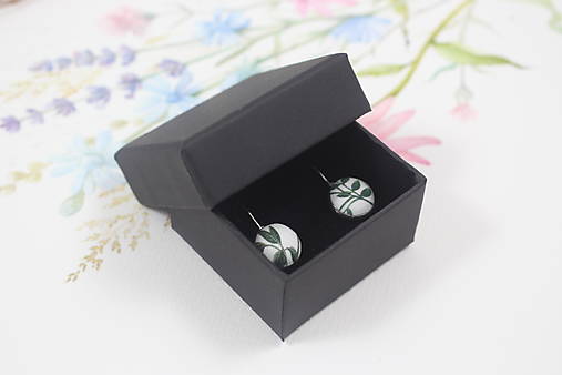 Prírodné štýlovky – náušnice z prírodných látok na každý deň