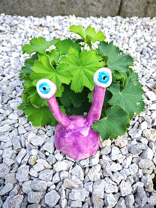 Dekorácie - Fialový slimák Félix - 17679301_