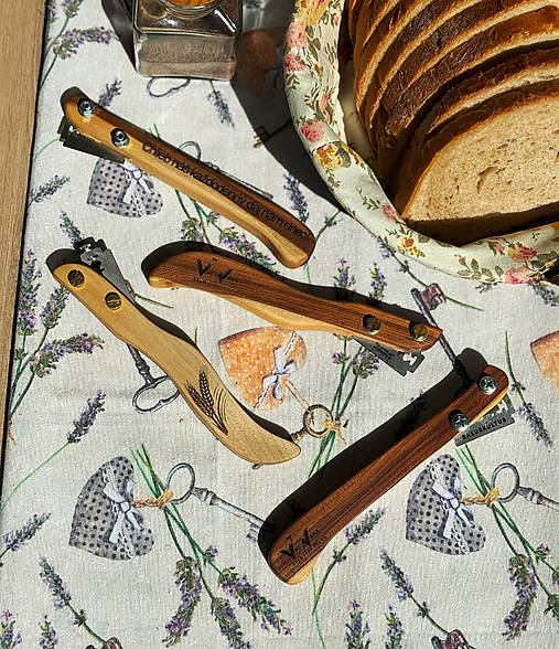 Príbory, varešky, pomôcky - Narezávatko na chlieb  - 17678584_