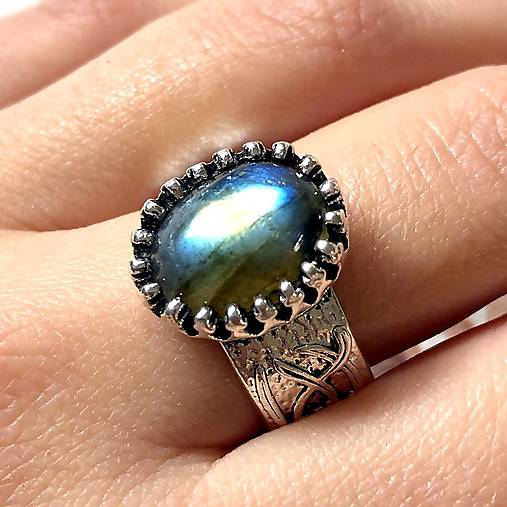 Floral Labradorite Ring / Masívny vintage prsteň s labradoritom E006