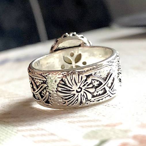 Floral Labradorite Ring / Masívny vintage prsteň s labradoritom E006