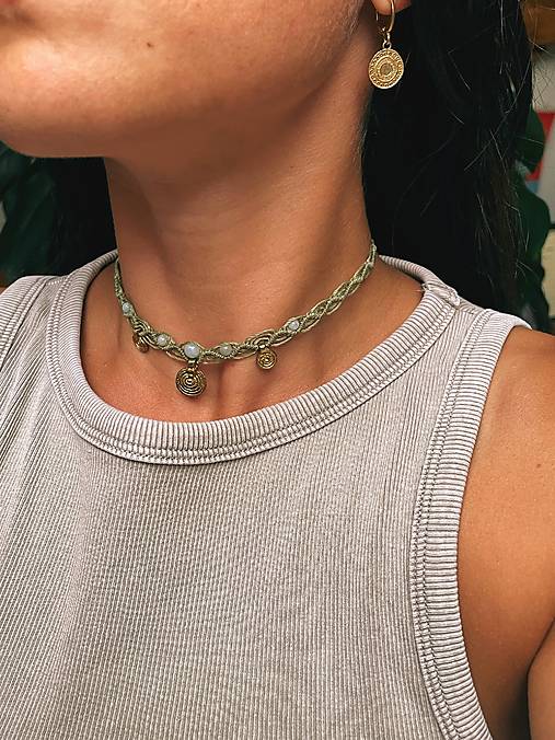 Náhrdelníky - Zelený micro macramé choker - 17687439_