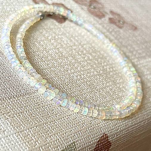 Ethiopian Opal Rondelle Necklace AG925 / Náhrdelník prírodný dúhový etiópsky opál E005