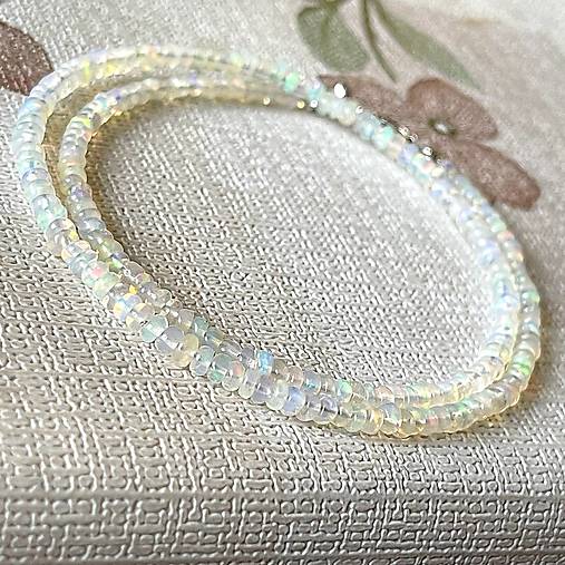 Ethiopian Opal Rondelle Necklace AG925 / Náhrdelník prírodný dúhový etiópsky opál E005