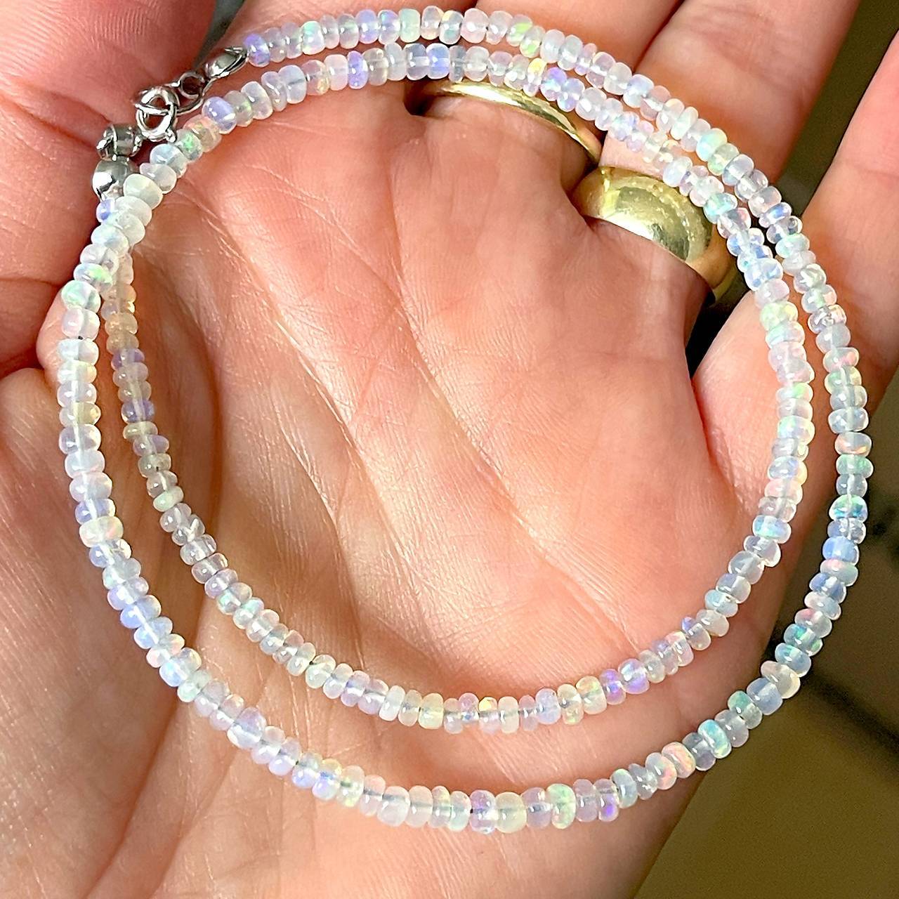 Ethiopian Opal Rondelle Necklace AG925 / Náhrdelník prírodný dúhový etiópsky opál E005
