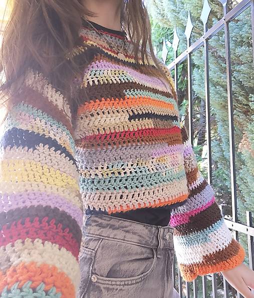 Svetre a kardigány - Háčkovaný pulóver - 17691045_