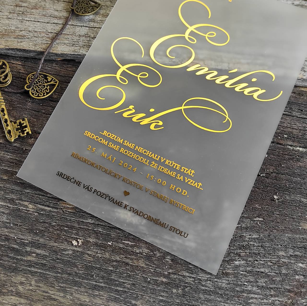 Svadobné oznámenia - zlatá na mliečnom plaste I32117