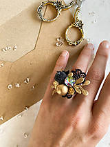 Prstene - Kvetinový glam prsteň  "noc s chuťou černíc” - 17697138_