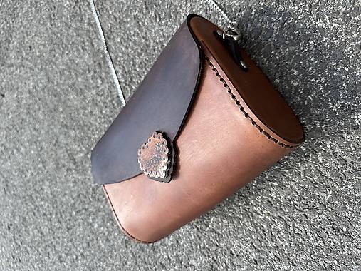 Celokožená kabelka Zuzička crazy horse (Zuzička a kvety s popruhom)