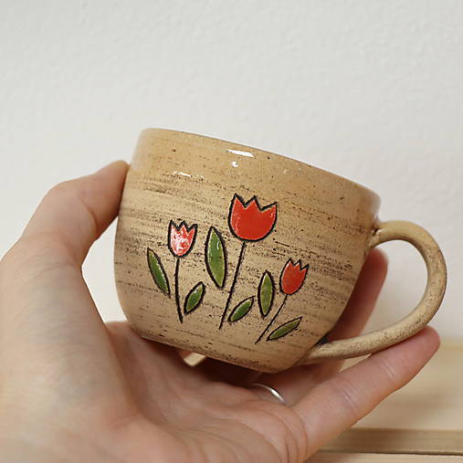 Keramický hrnček Tulipány