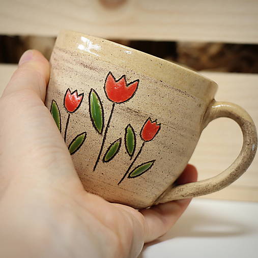 Keramický hrnček Tulipány