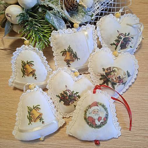 Dekorácie - Vianočné ozdoby ,srdiečko, balíček, zvonček..... - 17697830_