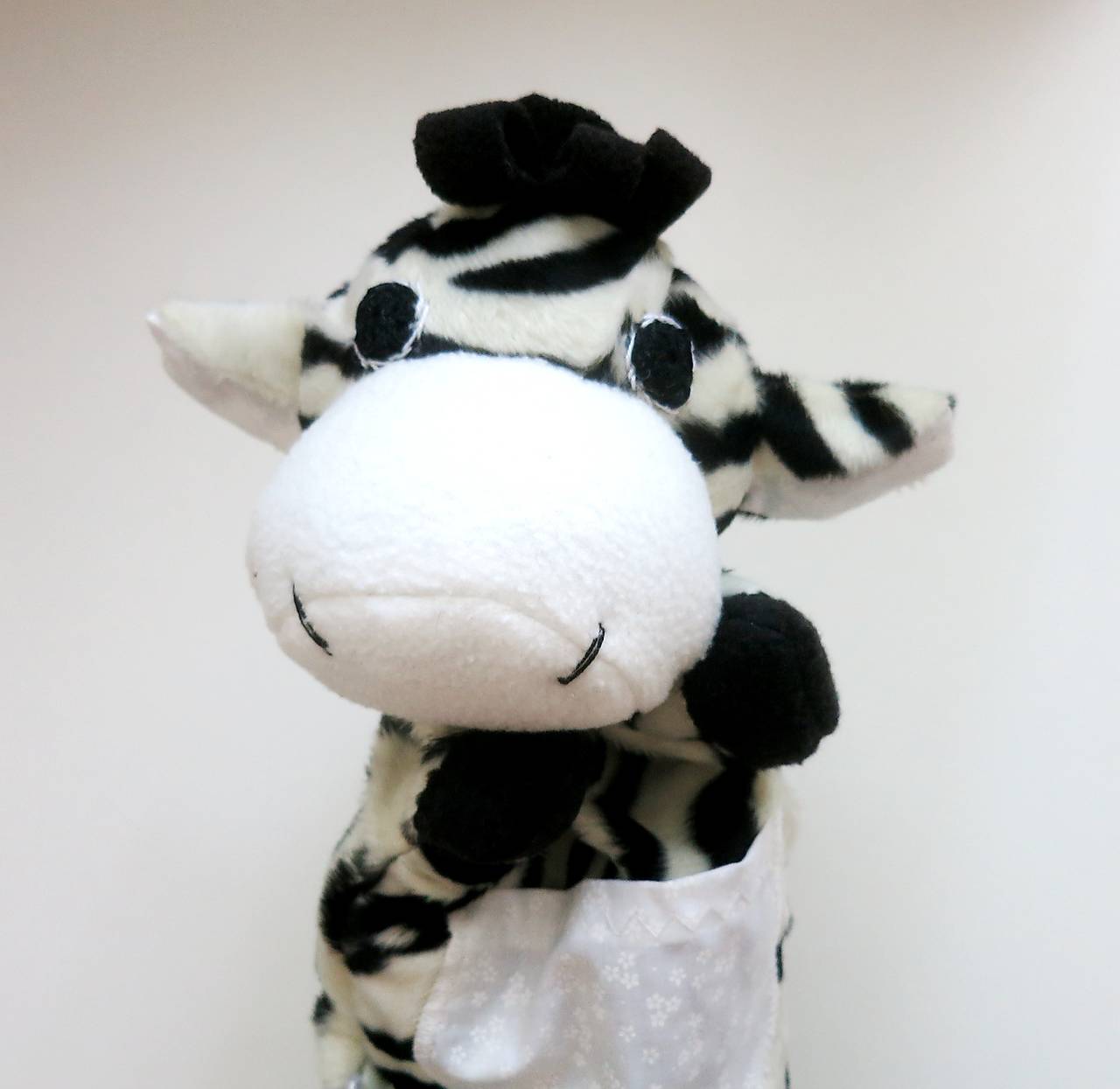 Maňuška zebra (Zebra z bielokvietkovej savany)