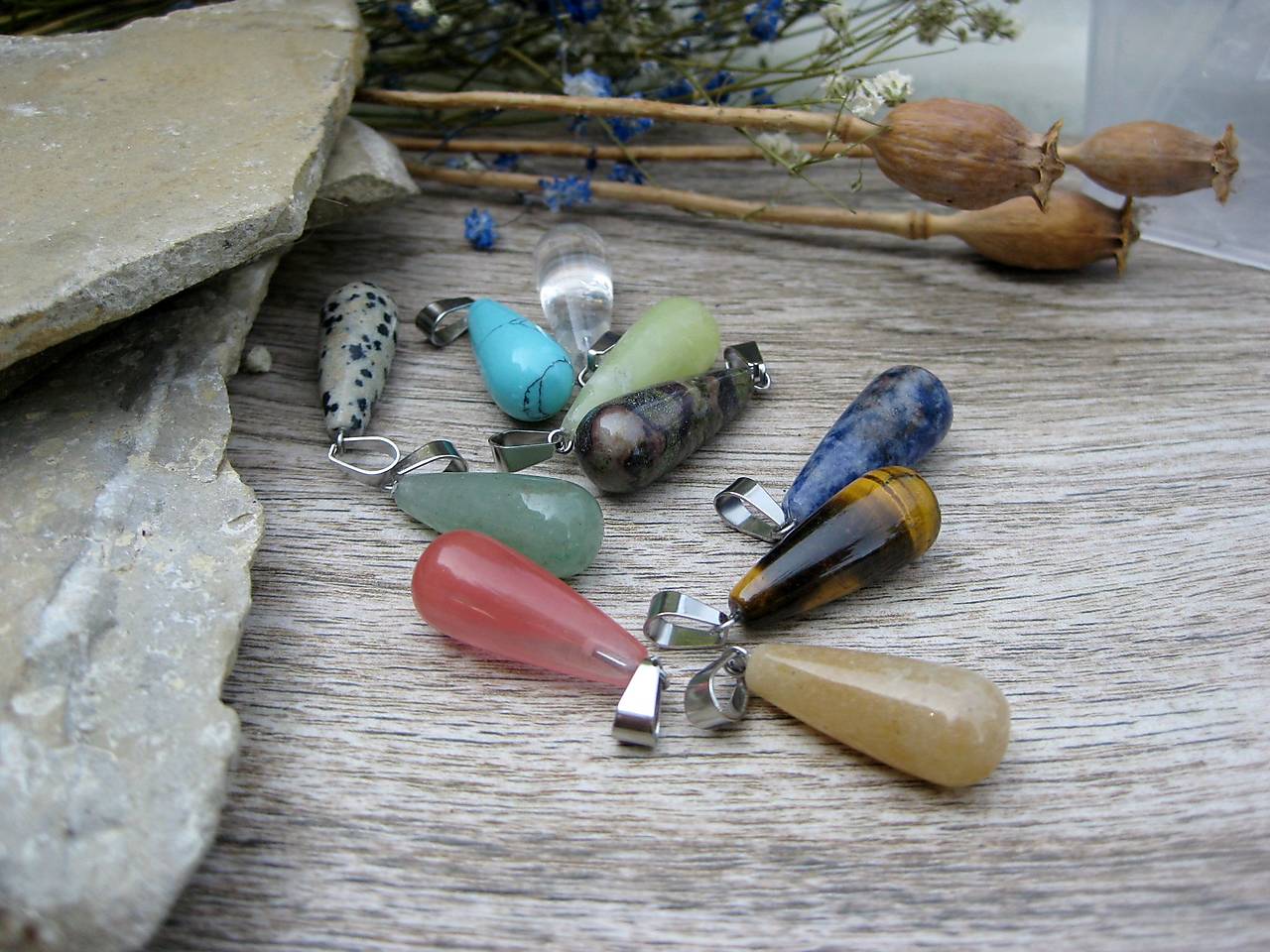 Prívesok z minerálov - Slza