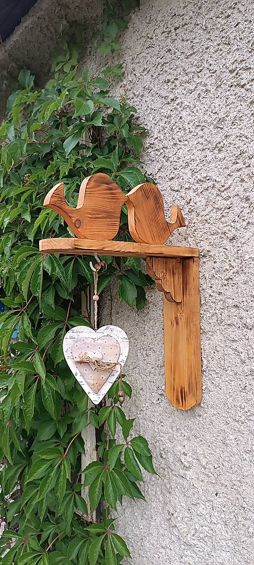 Nábytok - Drevený držiak s vtáčikmi - 17701734_