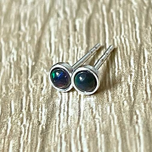 Natural Black Opal Ag925 Earrings / Strieborné napichovačky s čiernym opálom E004