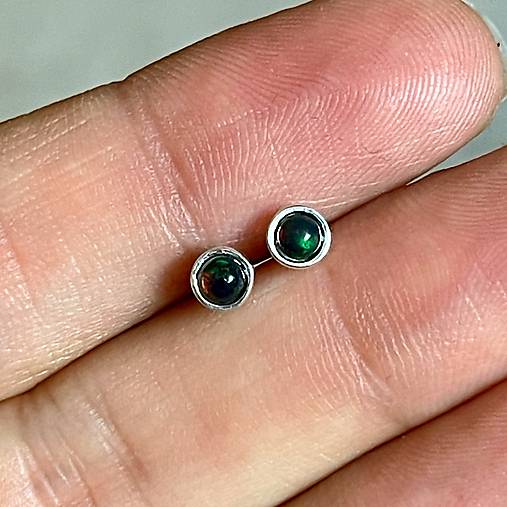 Natural Black Opal Ag925 Earrings / Strieborné napichovačky s čiernym opálom E004