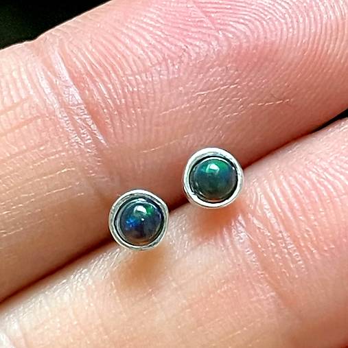 Natural Black Opal Ag925 Earrings / Strieborné napichovačky s čiernym opálom E004