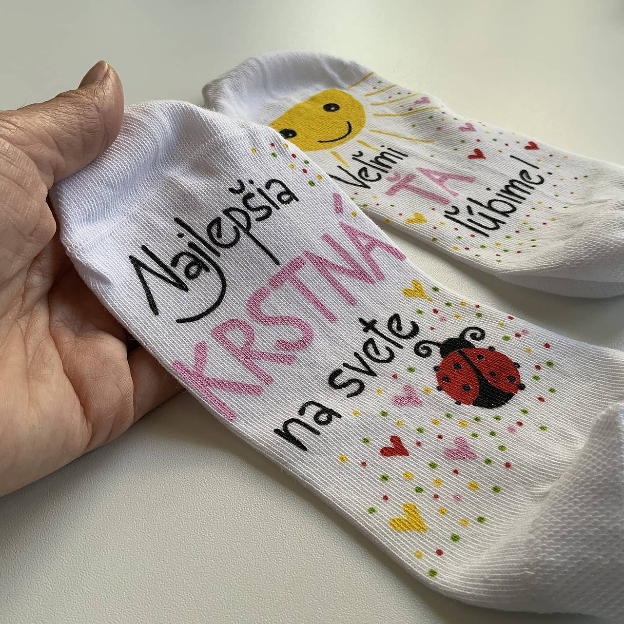 Maľované ponožky pre najlepšiu /výnimočnú KRSTNÚ (SO SLNIEČKOM A LIENKOU - ČLENKOVÉ)