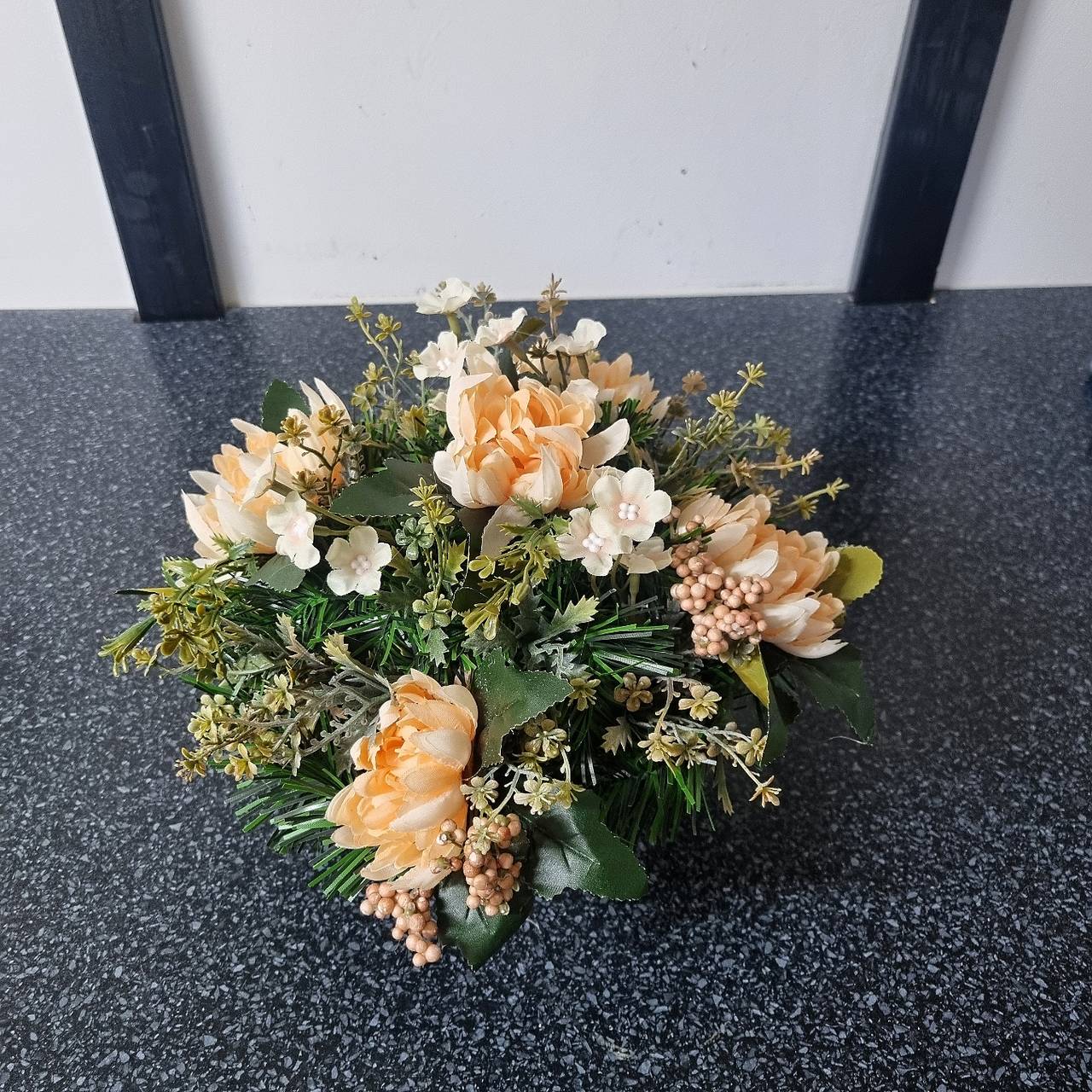 Dušičky - zaťažená spomienková ikebana č.115 - dekorácia / heder - SAShE.sk