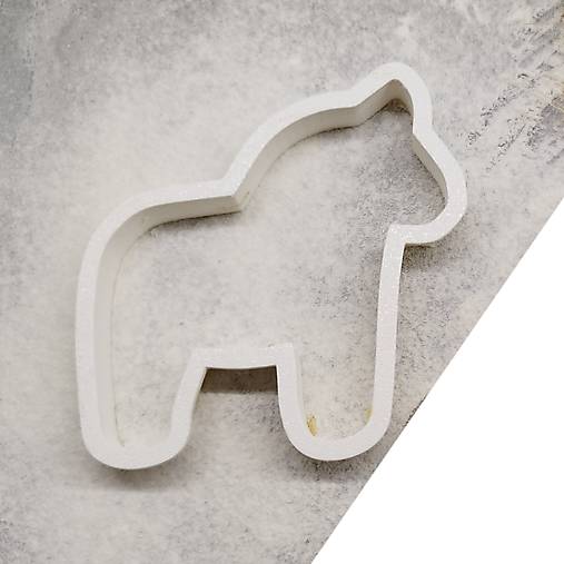 Príbory, varešky, pomôcky - Vykrajovačka - Koník - 17713832_