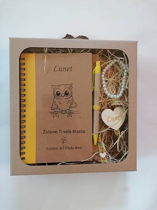 Iné - Darčekova krabička so zapisnikom, náramkom a zalozka do knihy_ červena - 17715417_