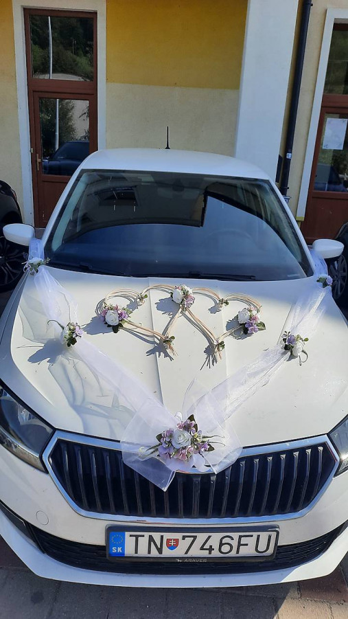 Dekorácie - Výzdoba na svadobné auto (Biela, ružová, fialová) - 17717170_