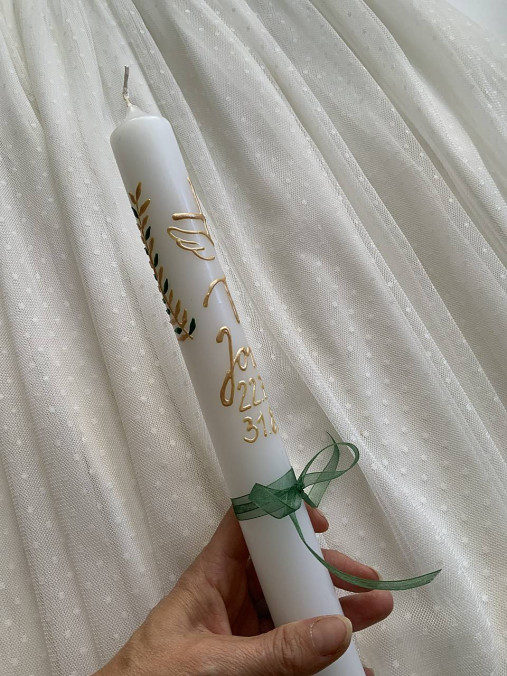 Ručne maľovaná krstná svieca s personalizáciou – 35 cm, biely vosk (pestrofarebná)