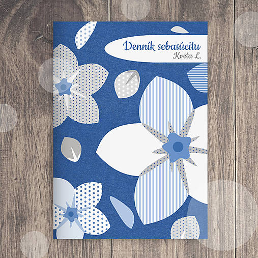 Papiernictvo - Denník sebasúcitu floral with petals - 17721250_