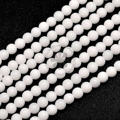 Minerály - (5857) Malajzijský Jadeit, 4 mm - 1 vlasec (cca 90 ks) - 17723951_