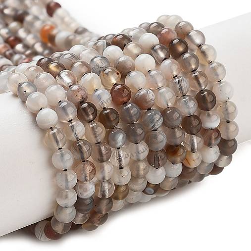 Minerály - (5856) Botswanský Achát, 4 mm - 1 vlasec (cca 90 ks) - 17723954_