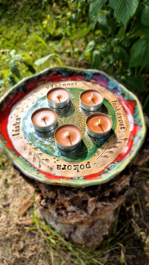 Nádoby - Keramický personalizovaný tanier - láska- vďačnosť- pokora - 17723801_