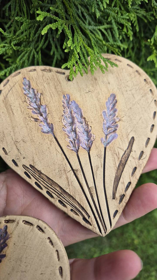 Dekorácie - Srdiečko s potlačou levandule - 17723834_