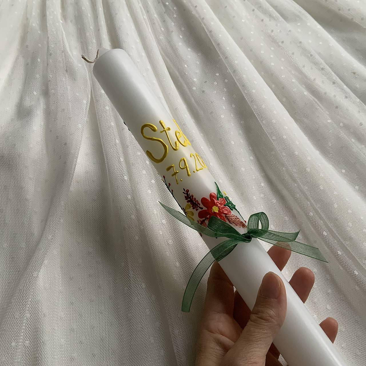 Ručne maľovaná krstná svieca s personalizáciou – 35 cm, biely vosk