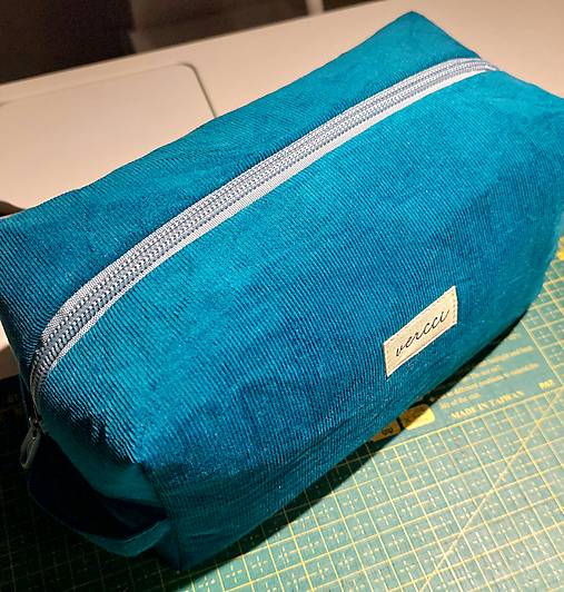 Taštičky - Kozmetická taštička CESTOVATEĽKA - 17725010_