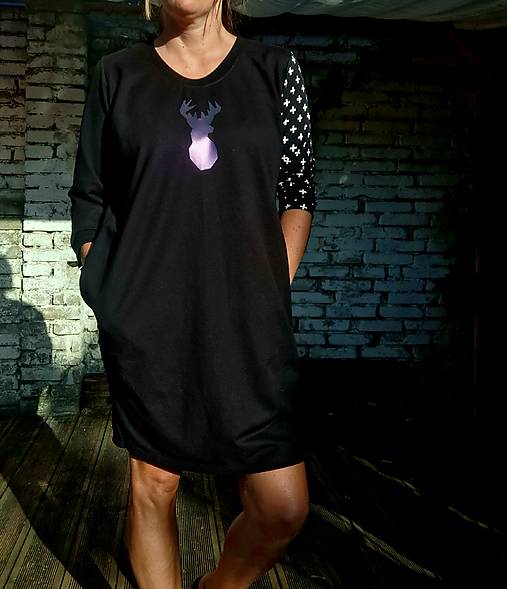Šaty Black