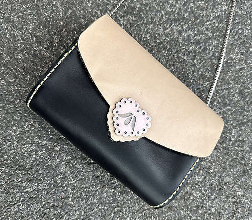 Kožená kabelka so sponou Zuzička a tulipán