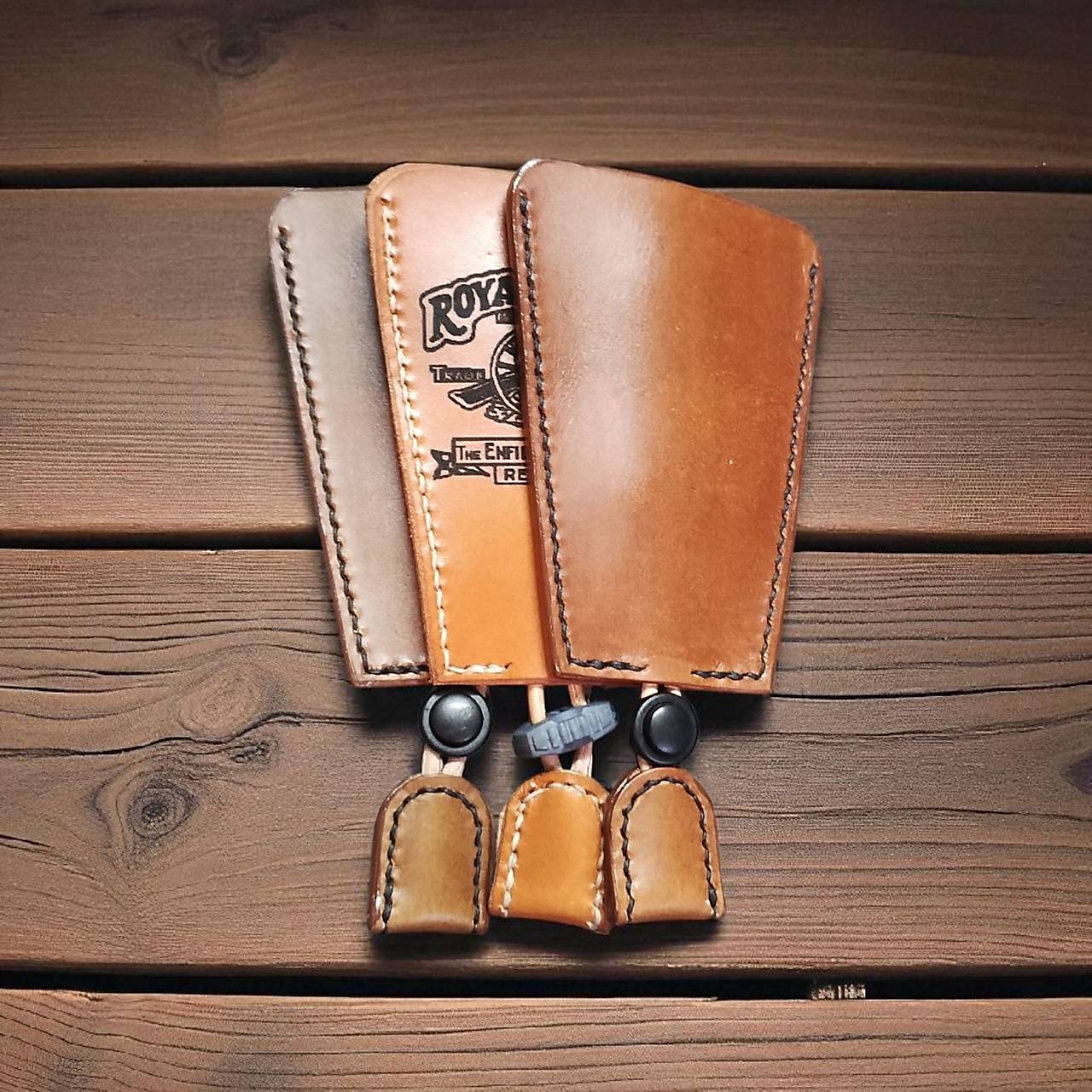 Kľúčenka kožená ,vyťahovacia.