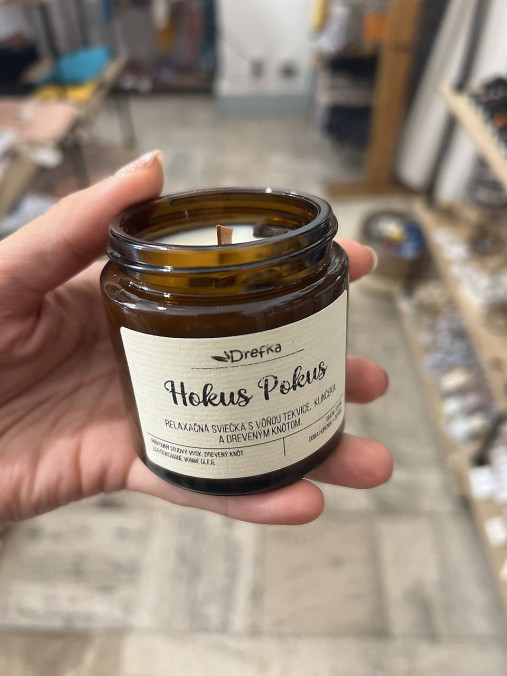 Vonná prírodná sójová sviečka 90g (Hokus Pokus - tekvica, klincek)