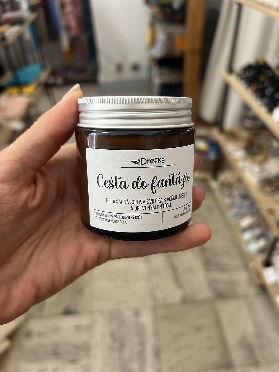 Vonná prírodná sójová sviečka 90g (Cesta do fantazie - limetka)