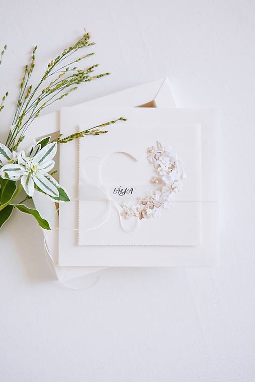 Papiernictvo - Romantický pozdrav - srdce s kvetmi - 17729406_